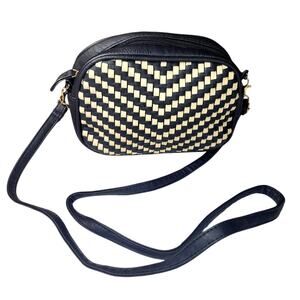 Under One Sky Woven Checkered Faux Leather Crossbody Bag/ Clutch Streetwear
